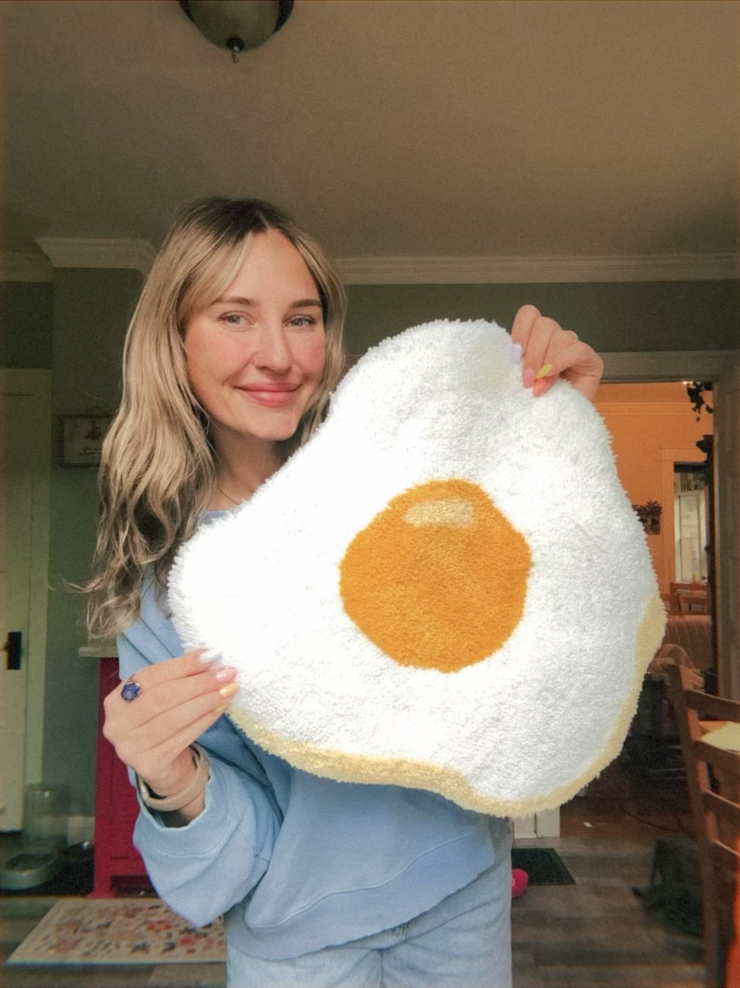 Tufted Wall Art (Fried Egg)